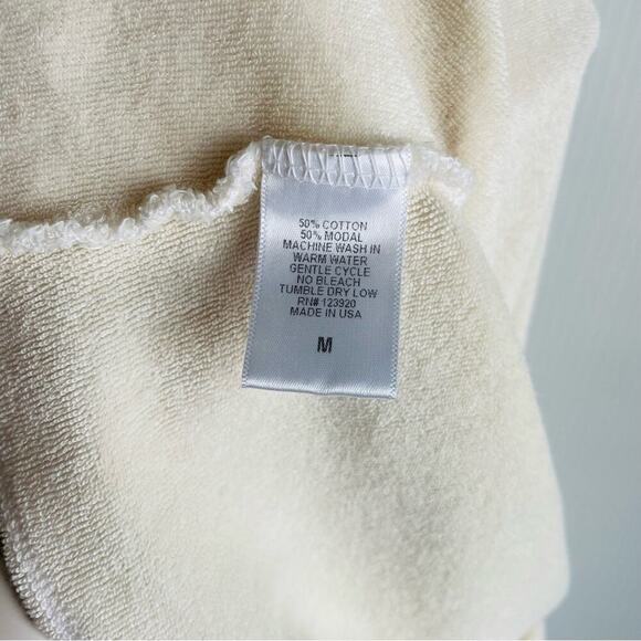 🆕 LAmade Evereve Yvette slash sweatshirt size medium lacrema NWT - Picture 6 of 10